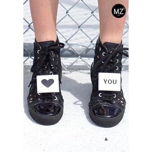 Sneaker Plaque